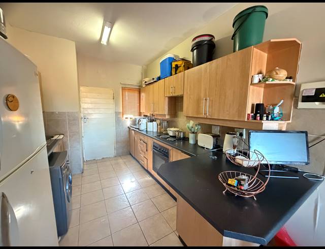 2 BEDROOM APARTMENT FOR SALE IN MOUNTAIN VIEW